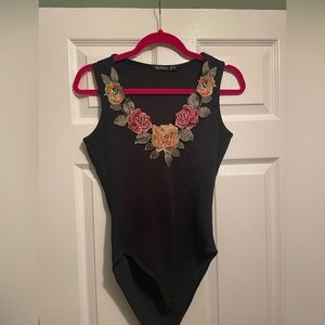 Boohoo black bodysuit with appliqué trim